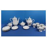 Wawel Poland 17pc Tea Set, Jamestown Tea Pot