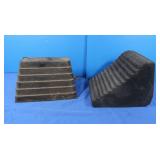 2 Rubber Tire Blocks