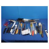 Lg Collection of Utensils