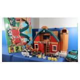 Vintage Tonka Farm Set
