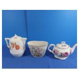 Tea Pots, Vase