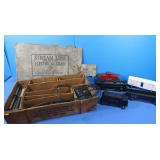 Lionel Engine AS IS, Caboose &2 Cars,