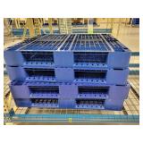 12 Plastic Pallets 48x48x6