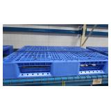 11 Plastic Pallets