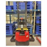 Raymond Electric Pallet Jack RAS25-64x57x89"