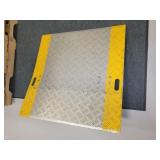Diamond Plate Portable Ramp-36x36x8"