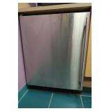 Commerical Mini Fridge 24x24x31