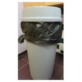Commercial Trash Can 19"