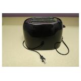 B&D Toaster 9x5.5x7