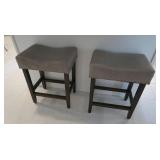2 Kitchen Stools