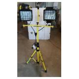 Double Worklight w/Adjustable Stand