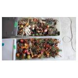 2 Totes w/Fall Decor(totes-36x17)
