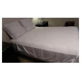 Queen Size Bed w/Beauty Rest Vanderbilt Mattress&