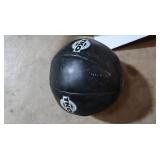 TKO 8-9lb.Medicine Ball