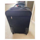 Large Samsonite Soft Luggage w/Wheels