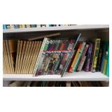 Book Lot-Guide to US States Golden Book of US 986-