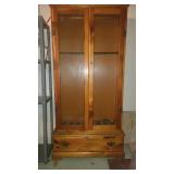 Wood Gun Cabinet w/Key-holds 8 Upright Guns