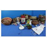 Home Decor Lot incl Baskets