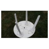 Rubbermaid White Plastic Table w/4 Detachable Legs