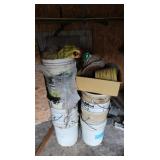 10-5 Gal Buckets w/Miracle Grow,3 Flower Pots&Tote