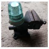 3 1/2" Table Vise & Insulator