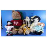 Lg Assortment of Stuffed Animals