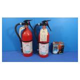 2 Kidde Fire Extinguisher, NIB Lifesaver Fire