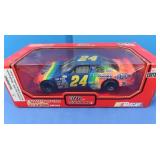 1995 Ed 1/24 Scale DuPont Stock Car
