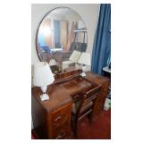 Vintage Vanity/Makeup Dresser 7 Drawer w/2 Lamps