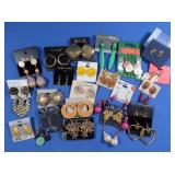 Costume Jewelry-NIP Earrings