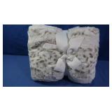 NIP Dennis Basso Sculpted Throw 68x60"