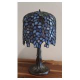 Tiffany-style Acrylic Table Lamp w/Metal Base-15"
