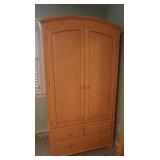 Ethan Allen Wardrobe 40lx21dx77"h