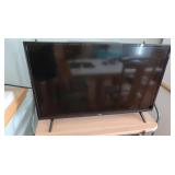 TCL 31" Flatscreen TV w/Remote & Roku