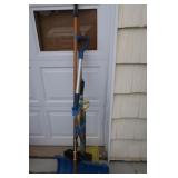 Snow Shovels, Brooms, Shovel