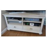 Media Center 52x23.5x26.5" (no contents)