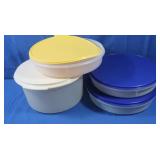 4 Tupperware Food Storage Pieces w/Lids