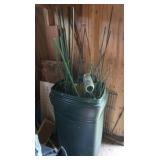 Rubbermaid 40 Gal Can, Tomato Stakes/Plant