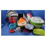 Plastic Kitchen Container, Baking Pans, Serving