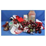 Christmas Tree Bulbs & Decorations