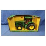 NIB John Deere 8520 Tractor 1:16 Scale