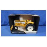 NIB Minneapolis Moline G750 Tractor 1:16 Scale