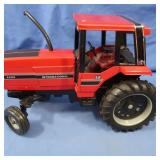 International 5088 Tractor