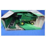 NIB John Deere 9600 Combine 1:16 Scale