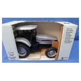 NIB White 6195 Tractor 1:16 Scale