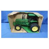 John Deere MFWD Row Crop Tractor