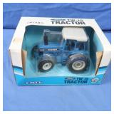 NIB Ford TW-15 Tractor 1:32 Scale