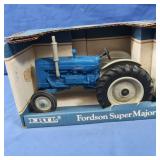 NIB Fordson Super Major Tractor 1:16 Scale