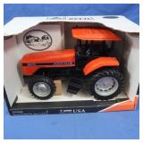 NIB AGCO-Allis 9815 Tractor 1:16 Scale