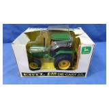 NIB John Deere 3140 Tractor 1:32 Scale